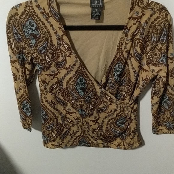 Top - Picture 3 of 3